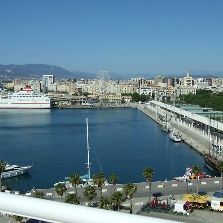 Malagueta Mar Apartment Malaga Bagian luar foto